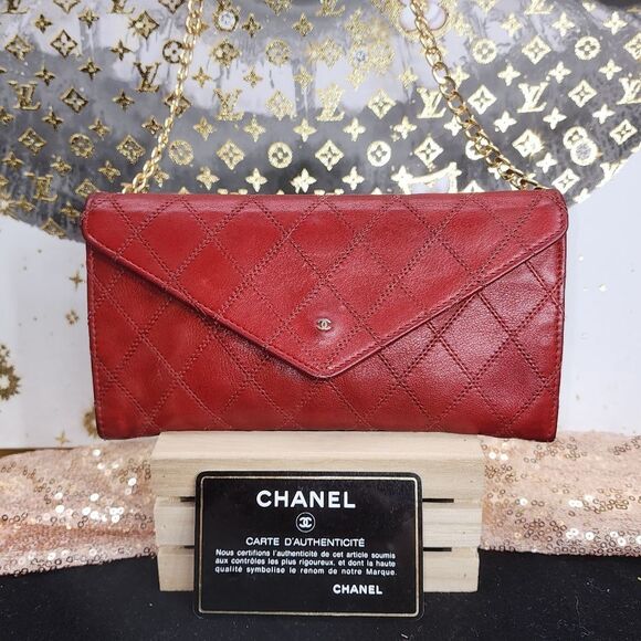 Authentic Chanel Lambskin Diamond Stitched Envelope Matlesse Wallet Red - Picture 2 of 16